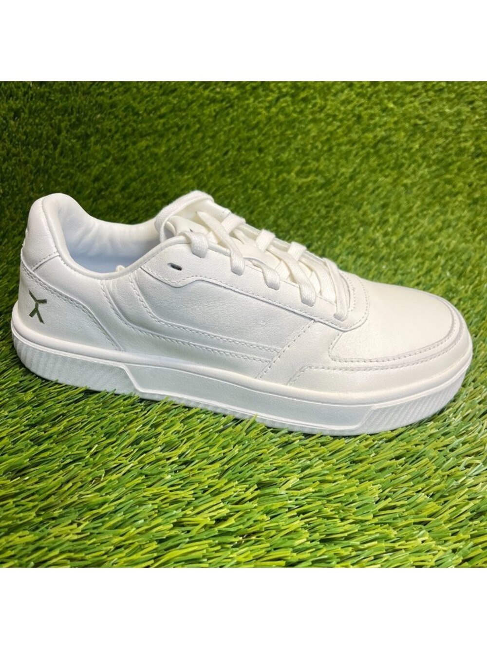 Flux Footwear Adapt Leather Trainer White Womens Size 8 Athletic Shoes Sneakers